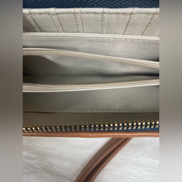 Spartina 449 Lighthouse Wallet Wristlet - Picture 8 of 16